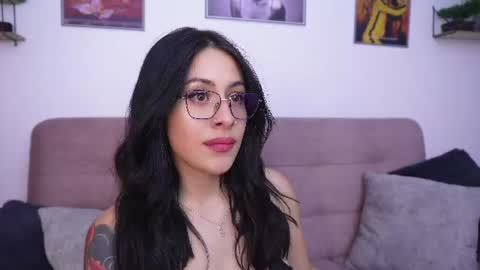 Sophiie online show from June 27, 2:49 am