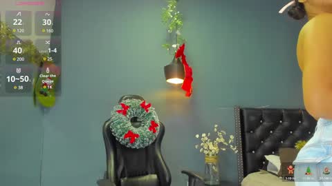 Sophie Taylor online show from December 18, 11:08 pm