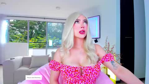 YULITZA online show from January 9, 12:08 pm