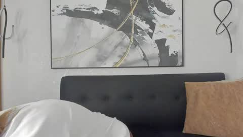Sophi online show from April 29, 11:14 am