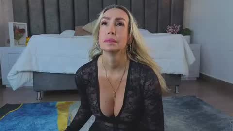 Sophi online show from August 2, 11:19 am