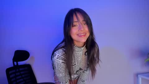SOPHY ROGERS online show from January 2, 2:57 pm