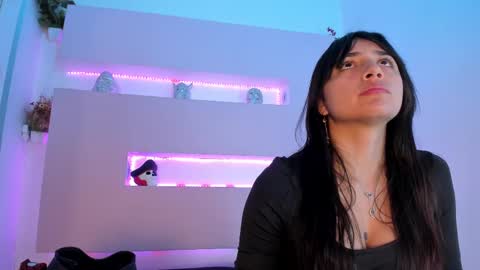 SOPHY ROGERS online show from February 18, 11:44 am