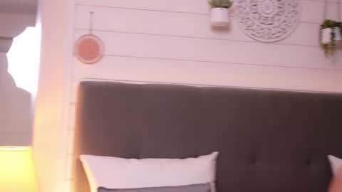 Snapshot of sophyssecret chatting on May 6, 8:58 pm SophysSecret online show from May 6, 8:58 pm