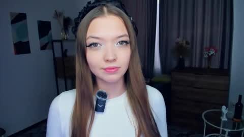 Snapshot of sophystarks chatting on November 26, 10:16 am Emilia You can call me Emmy online show from November 26, 10:16 am