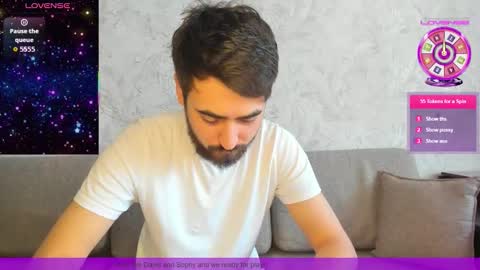 Snapshot of sophywhisper chatting on March 10, 7:24 am sophywhisper online show from March 10, 7:24 am