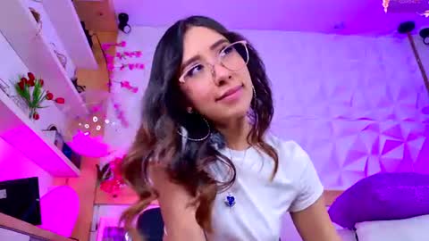 Sophie online show from July 31, 1:10 pm