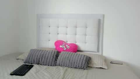 Sofia  online show from October 21, 9:15 pm