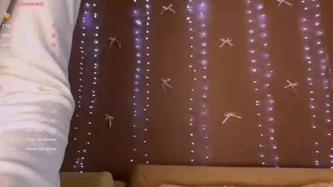 Snapshot of sorabl chatting on March 26, 12:33 pm Sora online show from March 26, 12:33 pm