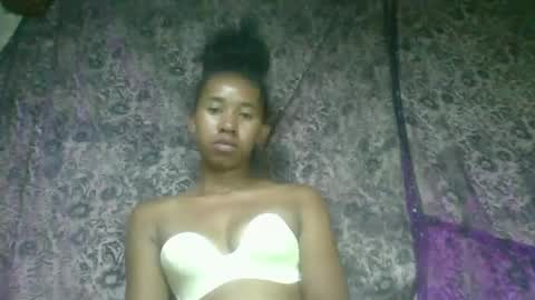 soriettezah online show from February 18, 7:59 am