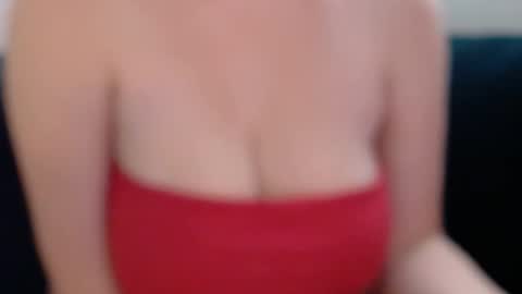 Sweetly online show from March 5, 7:10 pm