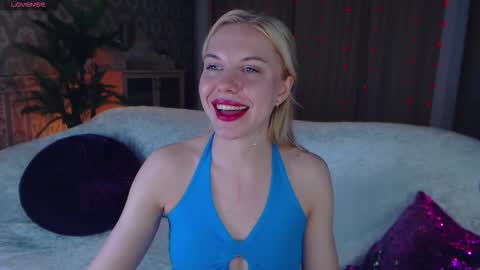 Lisa online show from November 10, 6:34 am