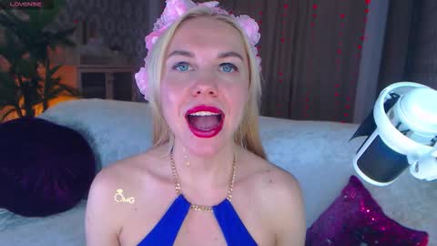 Lisa online show from November 15, 6:33 am