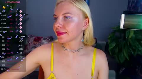 Snapshot of soul_liza chatting on June 25, 5:12 am Lisa online show from June 25, 5:12 am