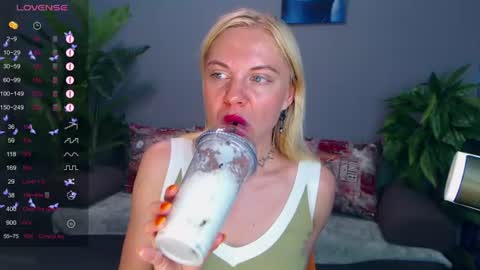 Snapshot of soul_liza chatting on July 2, 3:23 am Lisa online show from July 2, 3:23 am