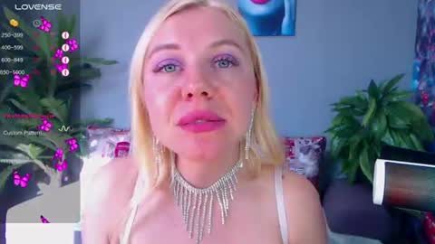 Snapshot of soul_liza chatting on July 15, 1:55 am Lisa online show from July 15, 1:55 am