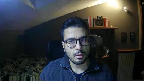 Snapshot of soulground77 chatting on October 29, 7:48 pm Lucag88 online show from October 29, 7:48 pm