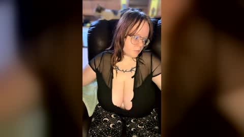 Snapshot of southernsin777 chatting on June 4, 5:24 am ivy online show from June 4, 5:24 am