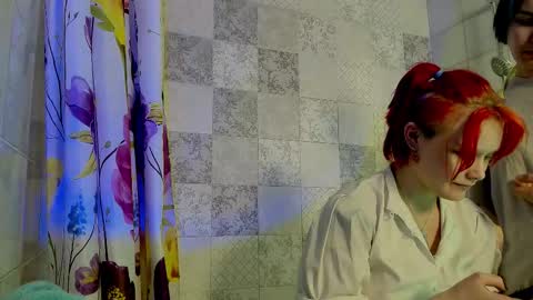 Snapshot of sova_energy chatting on October 11, 11:31 am Leah online show from October 11, 11:31 am