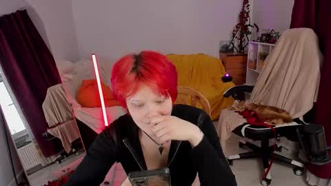 Snapshot of sova_energy chatting on March 20, 4:01 pm Leah online show from March 20, 4:01 pm