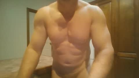 Snapshot of soveryhandsome chatting on March 13, 10:44 am soveryhandsome online show from March 13, 10:44 am