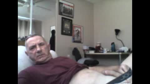 Snapshot of sox1957 chatting on November 18, 6:45 pm sox1957 online show from November 18, 6:45 pm