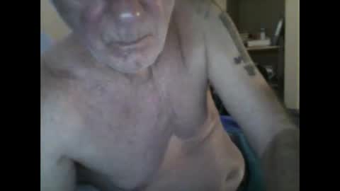 Snapshot of sox1957 chatting on November 28, 8:55 pm sox1957 online show from November 28, 8:55 pm