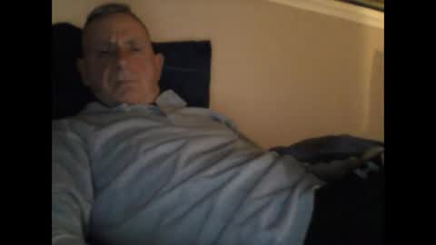 Snapshot of sox1957 chatting on December 15, 12:59 am sox1957 online show from December 15, 12:59 am