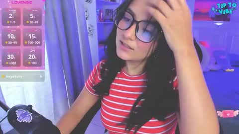 Lili online show from November 11, 8:09 pm