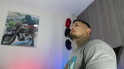 soy_apolo online show from November 6, 5:25 pm