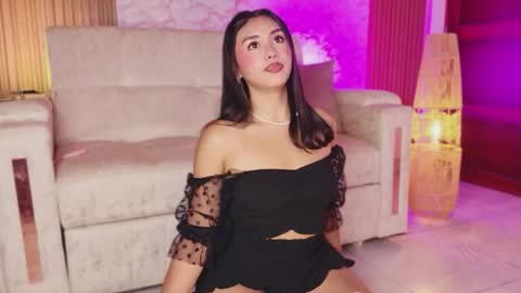 Daniela online show from June 6, 1:32 am