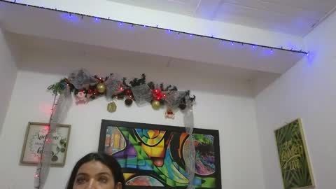 soy_isabel online show from December 6, 4:14 am