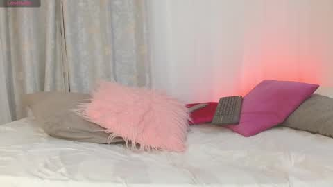 Snapshot of soyamelia_99 chatting on February 22, 2:39 am Amelia online show from February 22, 2:39 am