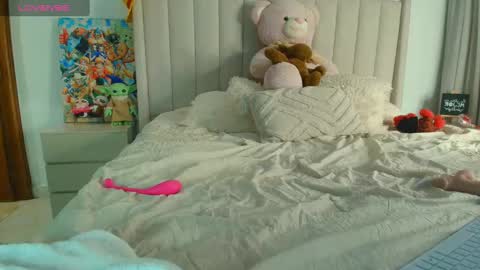 Adeline independent model online show from February 28, 7:05 am