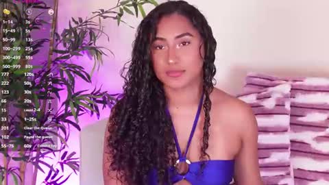 Snapshot of soyjuliana19 chatting on July 16, 12:33 pm Juliana online show from July 16, 12:33 pm
