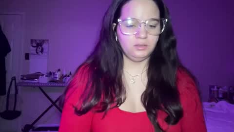 Soyoceanne online show from December 22, 6:16 pm