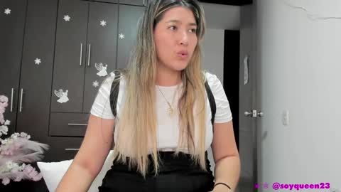 SoyQueen online show from December 16, 2:04 am
