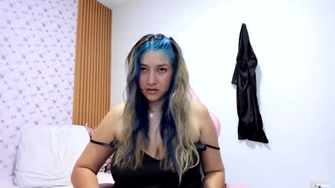 SoyQueen online show from March 7, 2:52 am