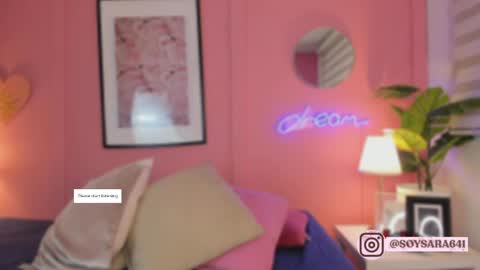 Snapshot of soysaraa_ chatting on April 8, 4:34 am Aleja online show from April 8, 4:34 am