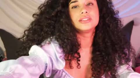 You want to talk to me more personal follow me in My Channel VIP  50 the discount       online show from March 11, 6:00 am