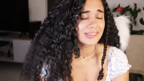 You want to talk to me more personal follow me in My Channel VIP  50 the discount       online show from September 25, 11:41 pm