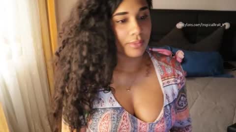 You want to talk to me more personal follow me in My Channel VIP  50 the discount       online show from January 6, 9:18 pm