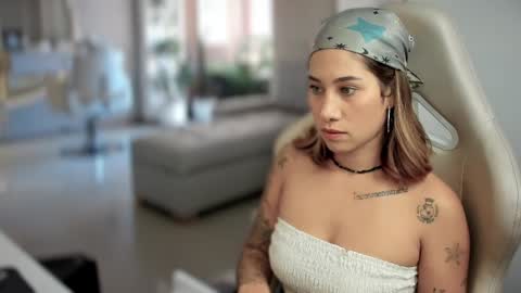 Snapshot of soytulu_ chatting on February 17, 3:42 pm brisa s online show from February 17, 3:42 pm