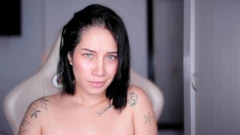 brisa  s online show from June 1, 3:03 pm