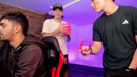 Gabo Lucas and Justin online show from March 11, 9:54 pm