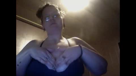 spacebunny1129 online show from September 16, 6:31 pm