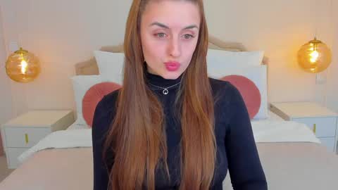 Snapshot of spacelady_ chatting on March 14, 5:51 pm Julia online show from March 14, 5:51 pm