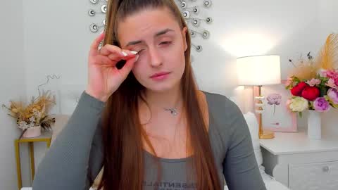 Snapshot of spacelady_ chatting on March 24, 3:28 pm Julia online show from March 24, 3:28 pm