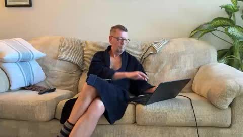 spaceman_fun online show from January 10, 11:56 am