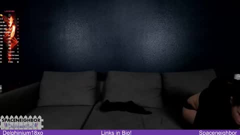 Snapshot of spaceneighbor chatting on December 15, 6:23 pm Spaceneighbor online show from December 15, 6:23 pm